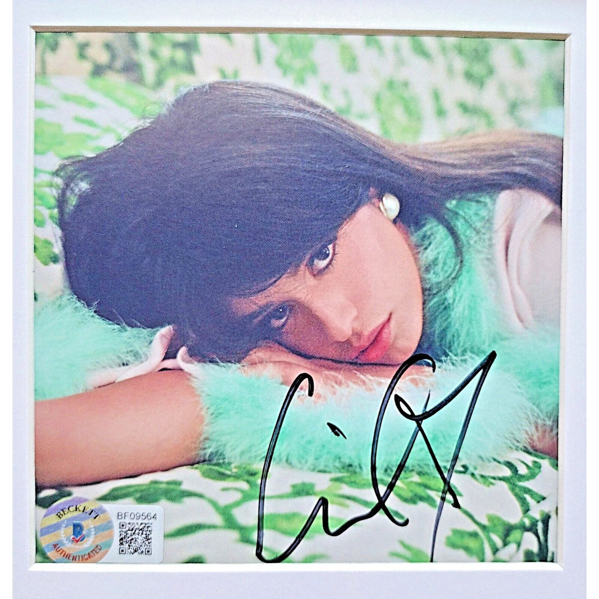 Camila Cabello Autographed Familia Signed Cd Beckett BAS