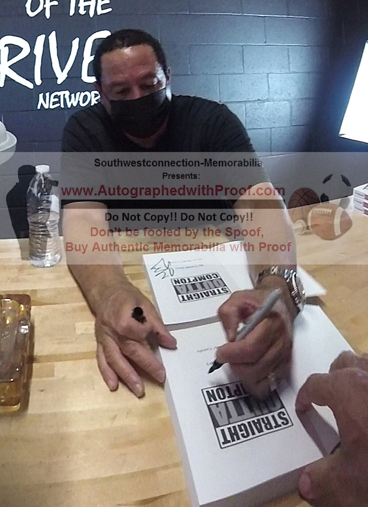 Dj Yella Autographed Autograph Trading Card Beckett BAS