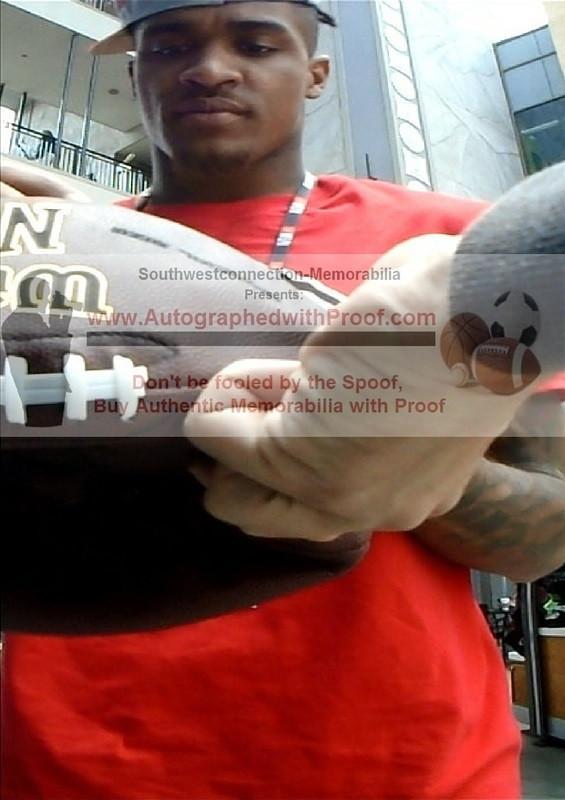 Demarcus Robinson San Francisco Signed Photo Beckett BAS