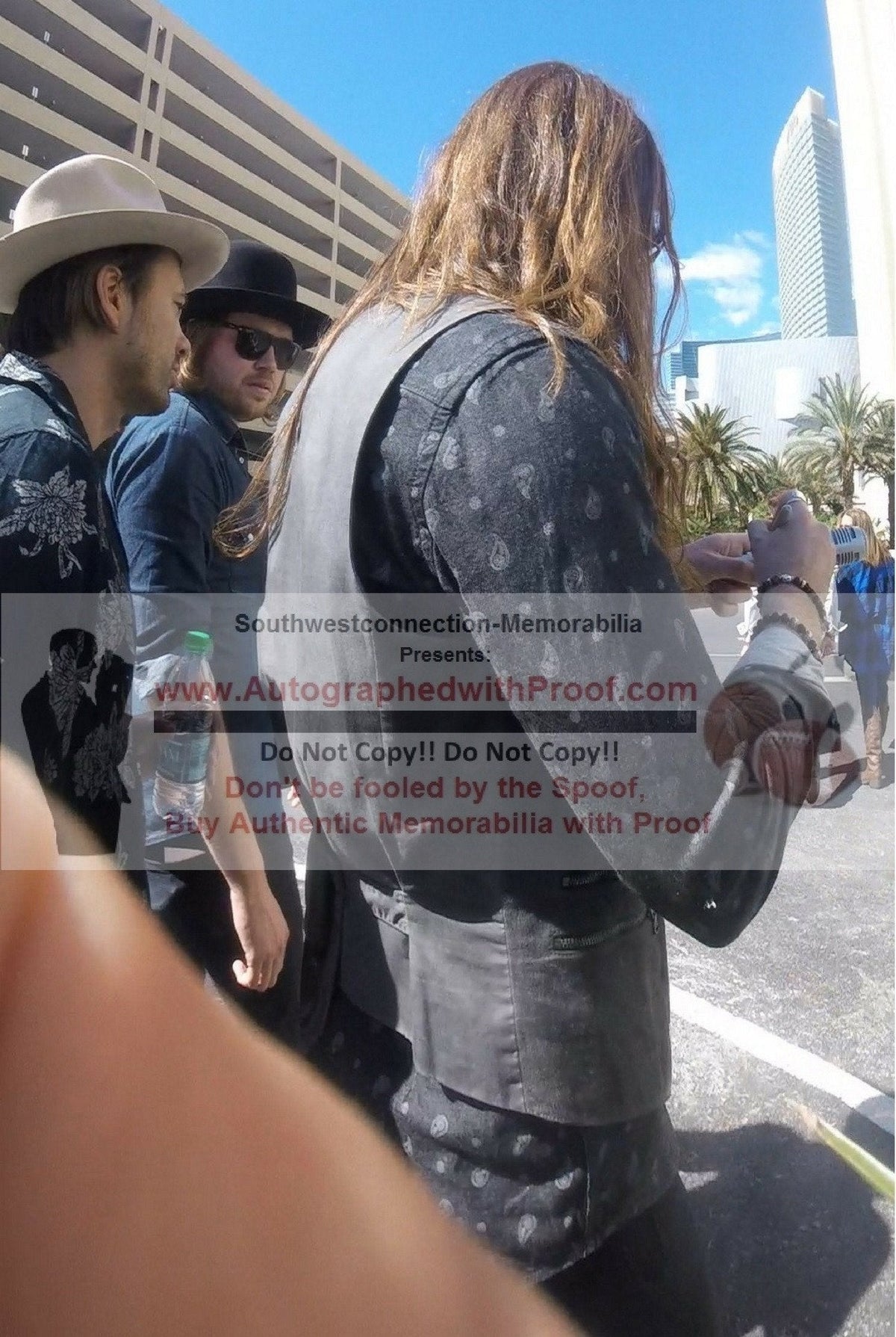 Thousand Horses Band Autographed Microphone Auto Photo Beckett BAS