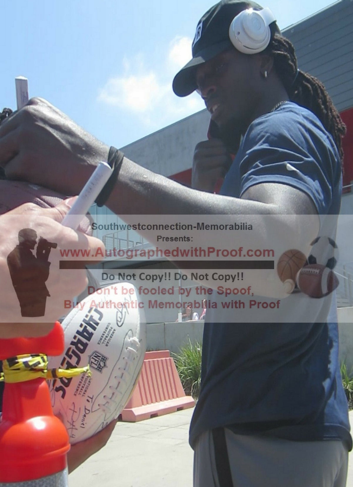 Melvin Gordon Signed Photo JSA