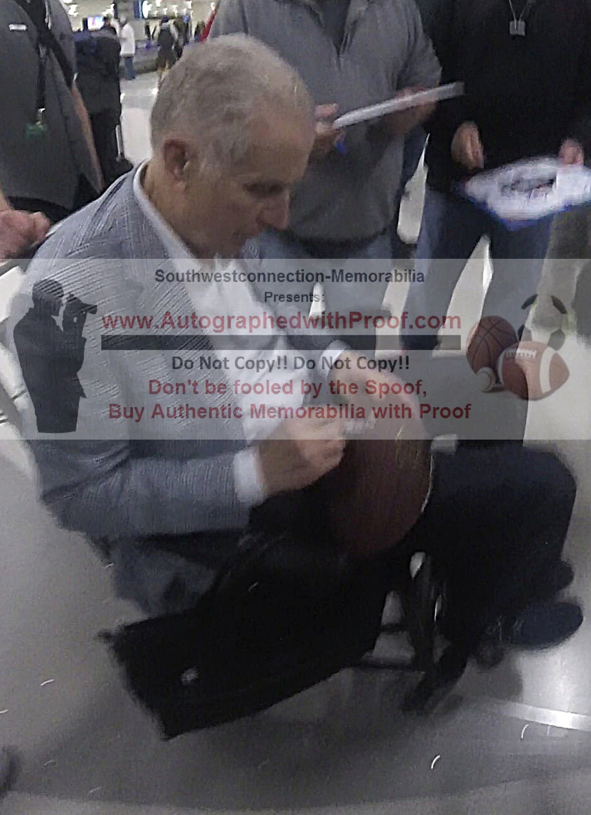 Paul Tagliabue Signed Photo Beckett BAS