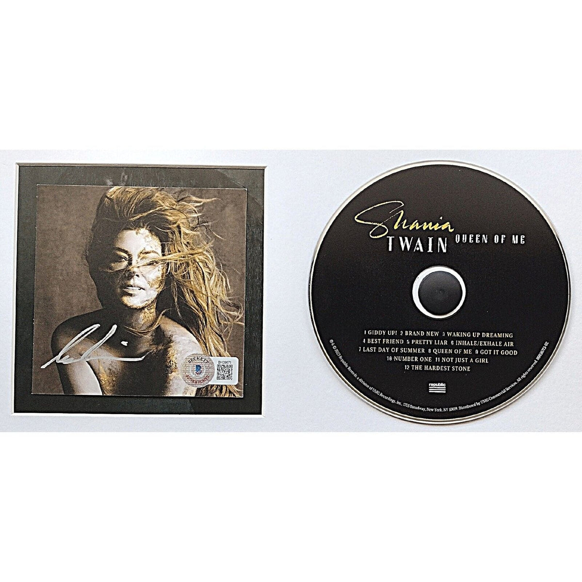 Shania Twain Signed Queen In Autographed Cd Beckett BAS
